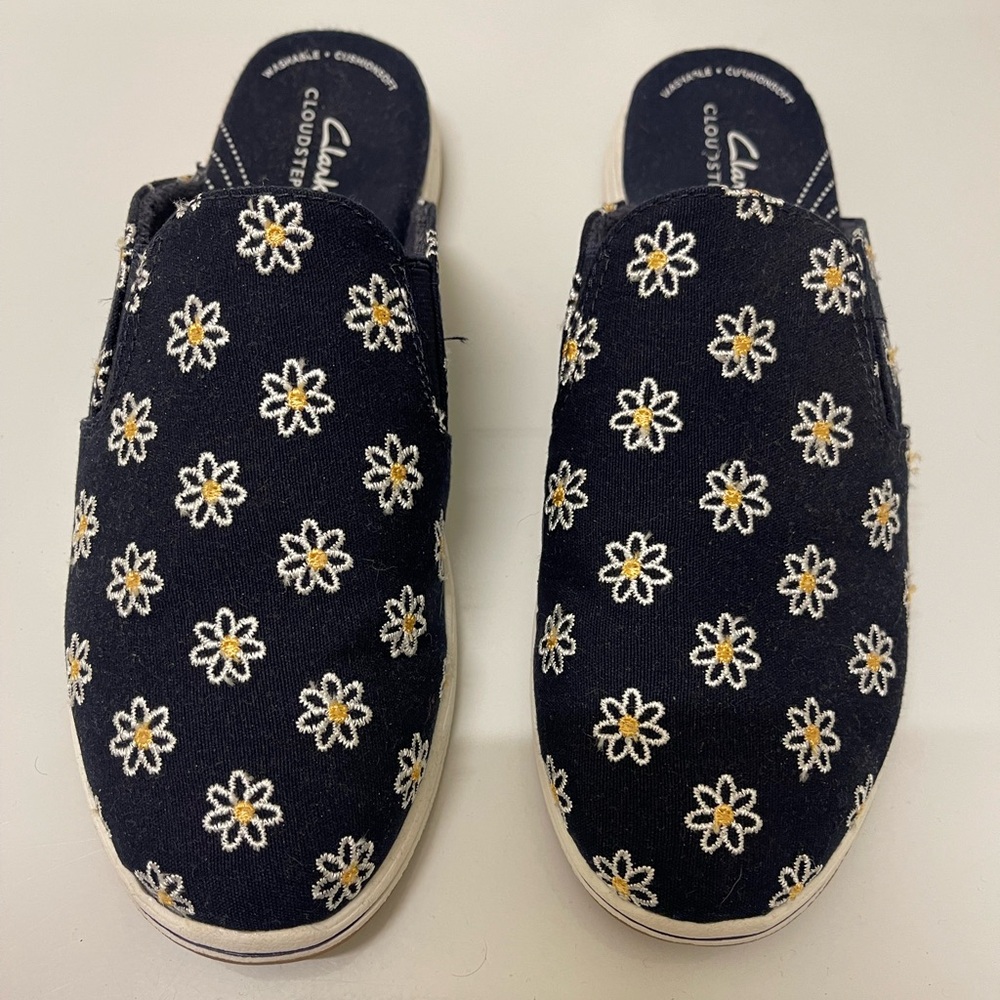 Clark’s cloudstepper mules